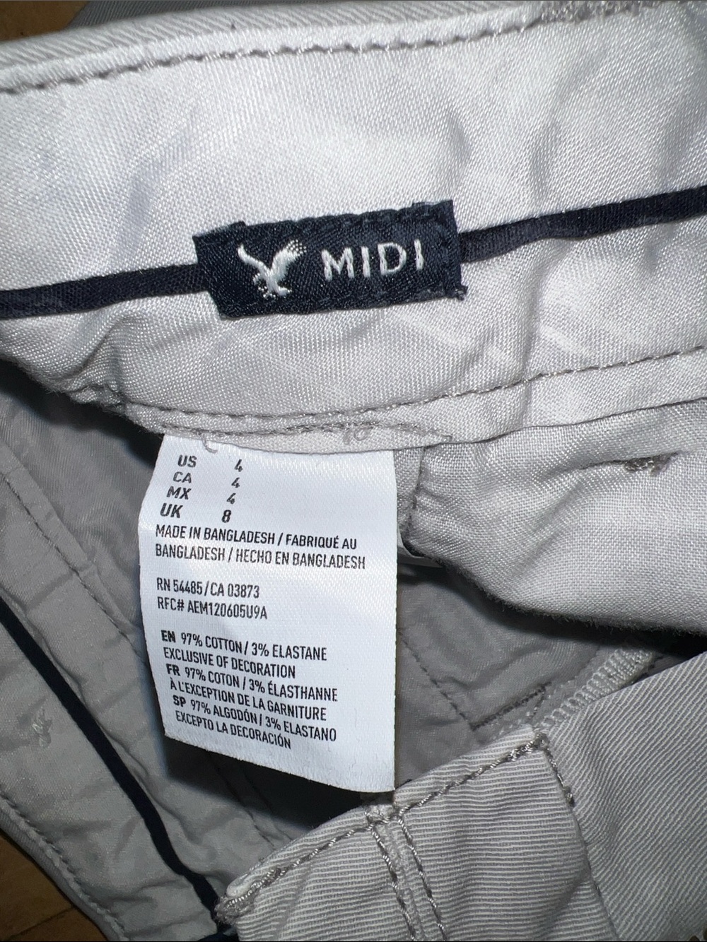 American Eagle Outfitters Women’s Light Gray Shorts - Picture 3 of 3